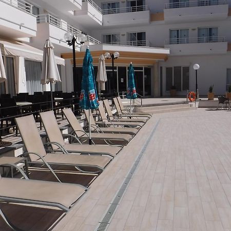 Maracaibo Aparthotel Can Picafort  Exterior photo