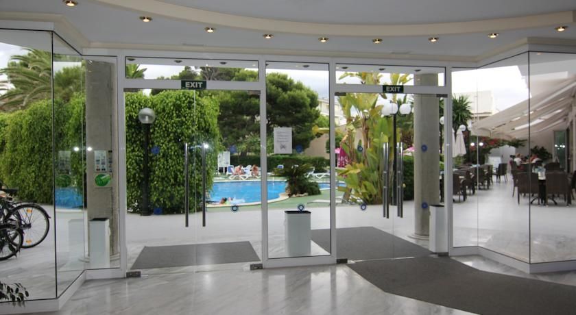 Maracaibo Aparthotel Can Picafort  Exterior photo