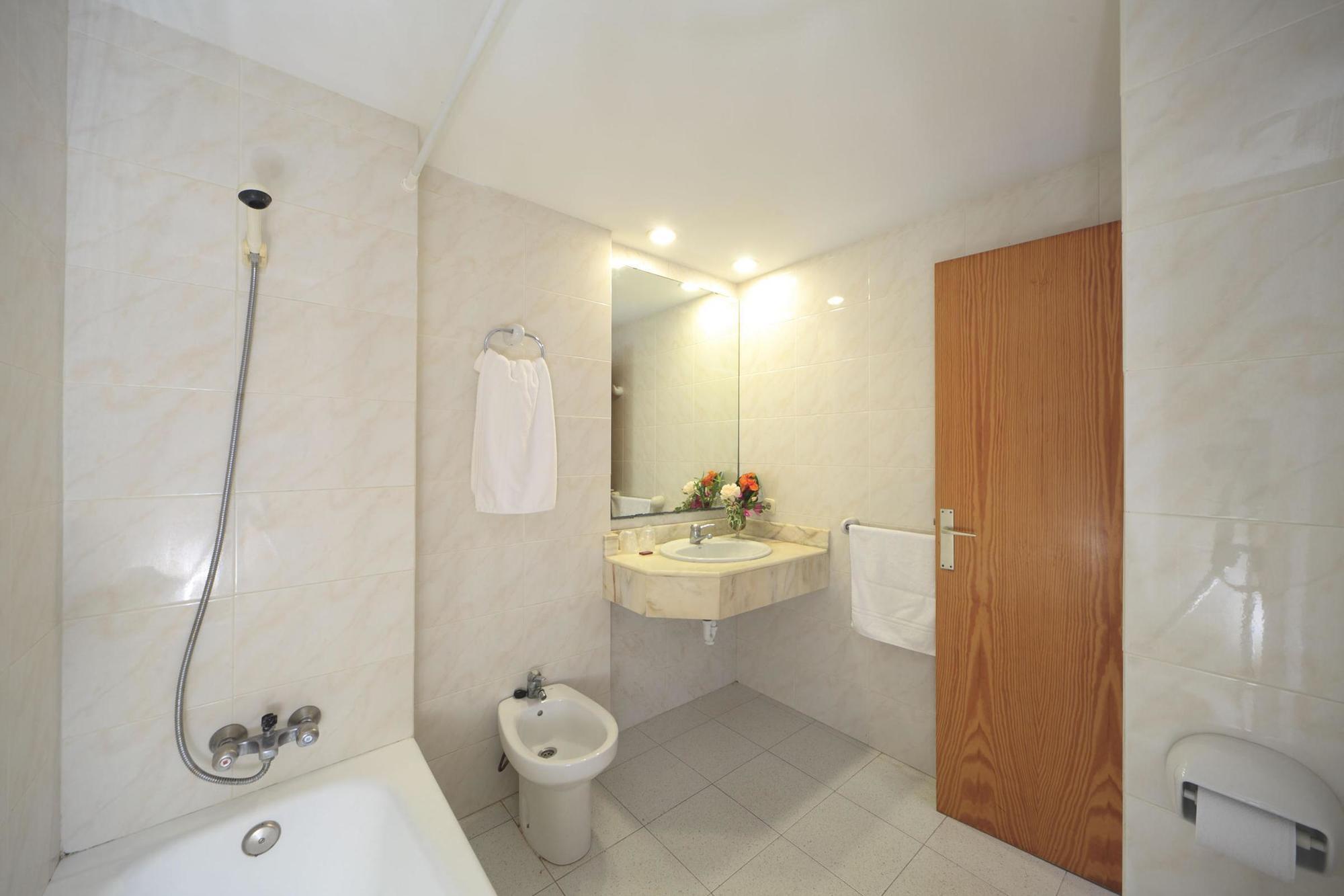 Maracaibo Aparthotel Can Picafort  Exterior photo