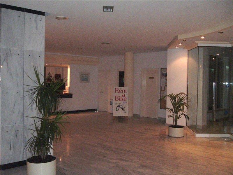 Maracaibo Aparthotel Can Picafort  Exterior photo