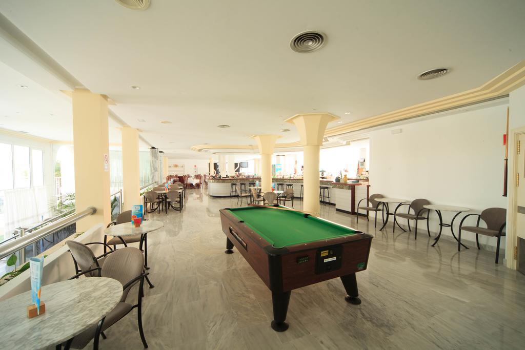 Maracaibo Aparthotel Can Picafort  Exterior photo